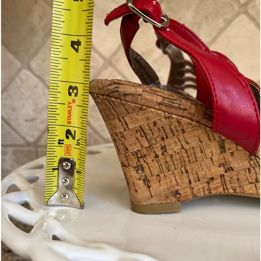 Moda Reflex Red Sandals - Picture 12 of 12